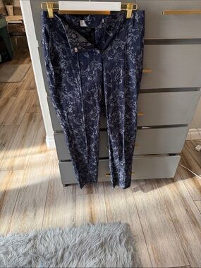 St. John Navy Floral Cropped Pants